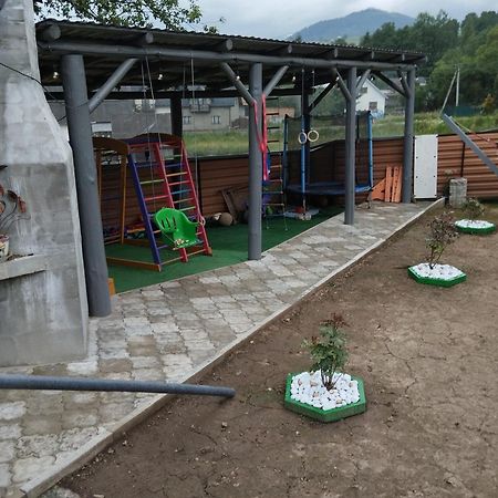 Appartamento У Ондраша Yasinia Esterno foto